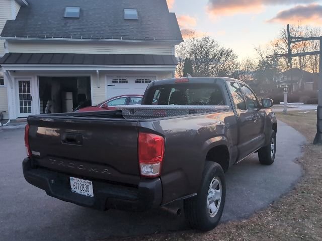 Used 2016 Toyota Tacoma SR image 6