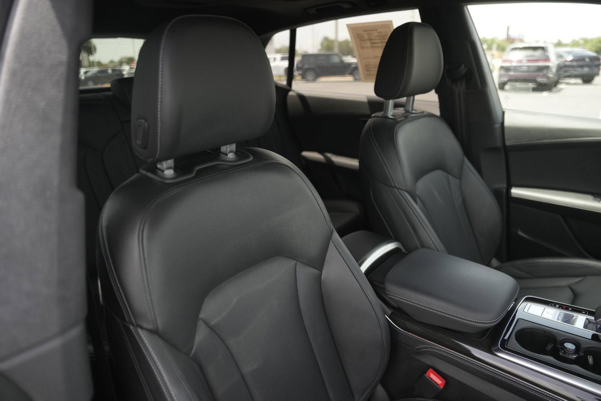 Certified 2025 Audi Q8 Prestige w/ Prestige Package image 23