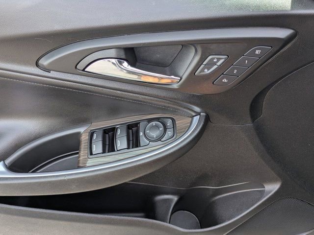 Used 2024 Chevrolet Malibu LT FWD image 18