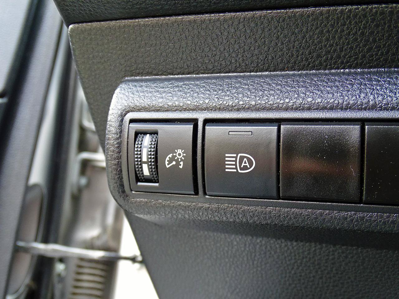 Used 2023 Toyota Corolla LE FWD image 19