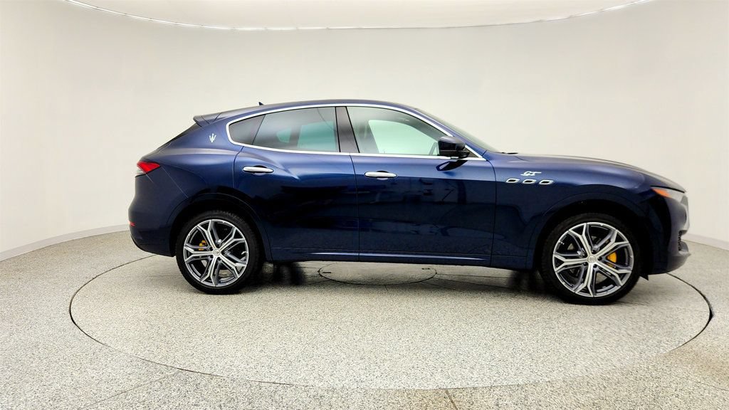 Used 2023 Maserati Levante GT AWD/4WD image 4
