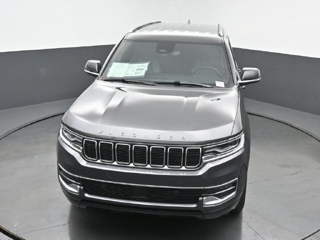 Used 2025 Jeep Wagoneer 4WD image 37