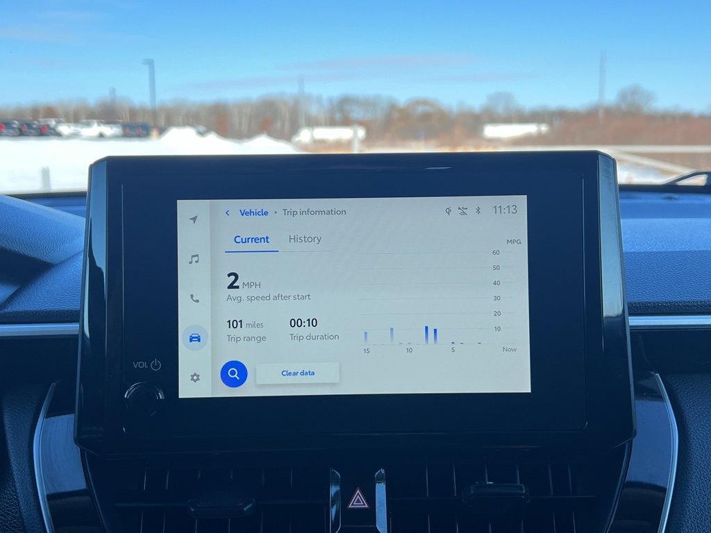 Used 2024 Toyota Corolla Cross LE image 23