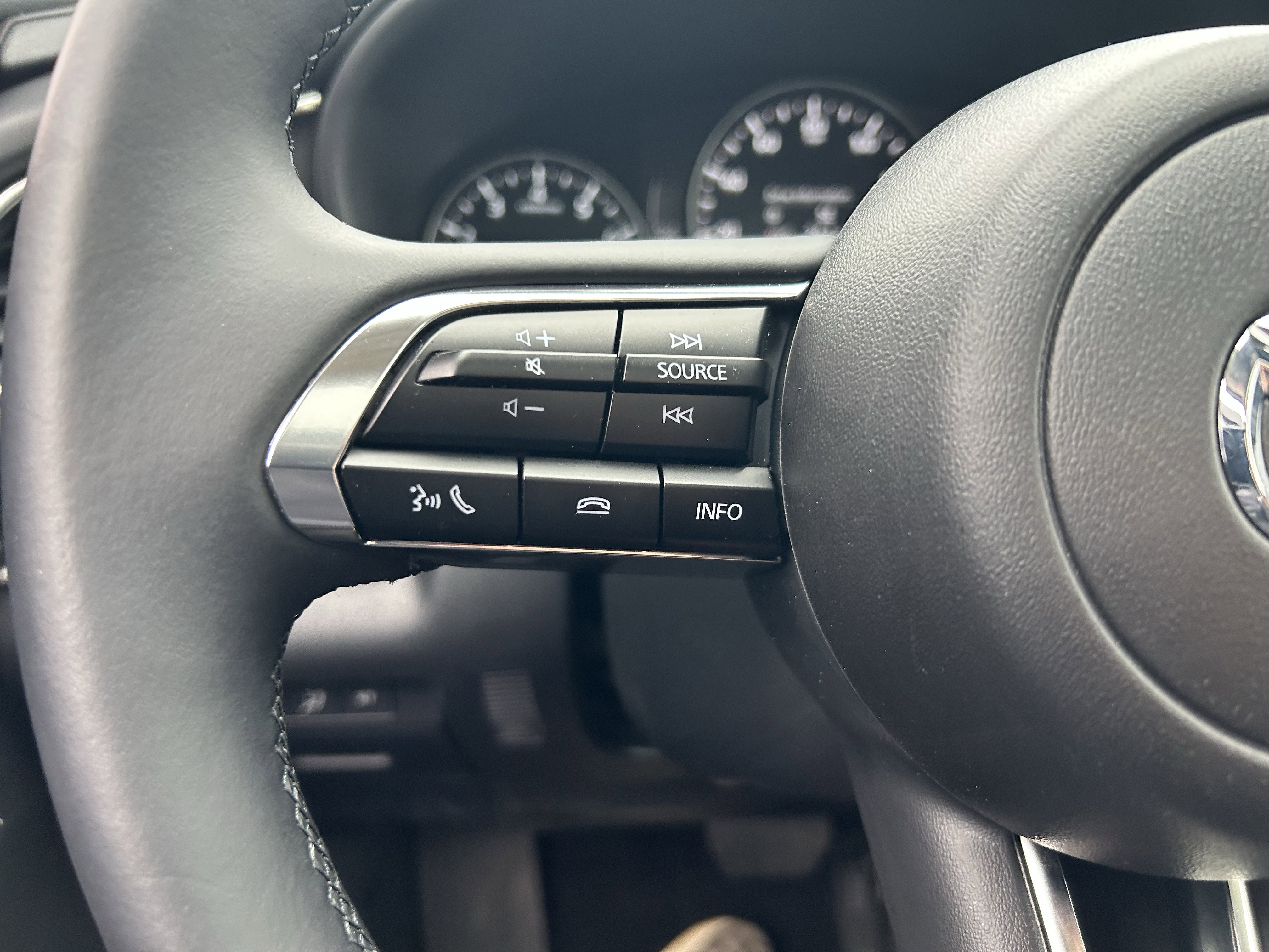 Certified 2025 MAZDA CX-30 AWD 2.5 S w/ Preferred Package image 19