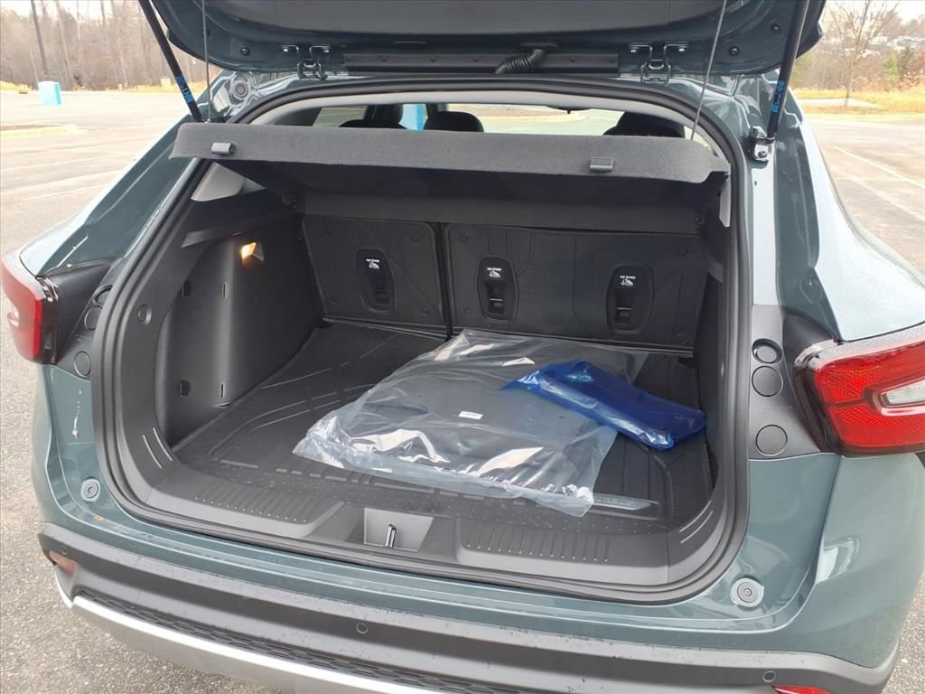 New 2026 Chevrolet Trax LT w/ Driver Confidence Package image 28