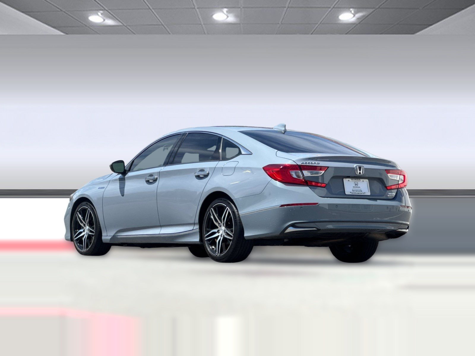 Used 2021 Honda Accord Touring image 3
