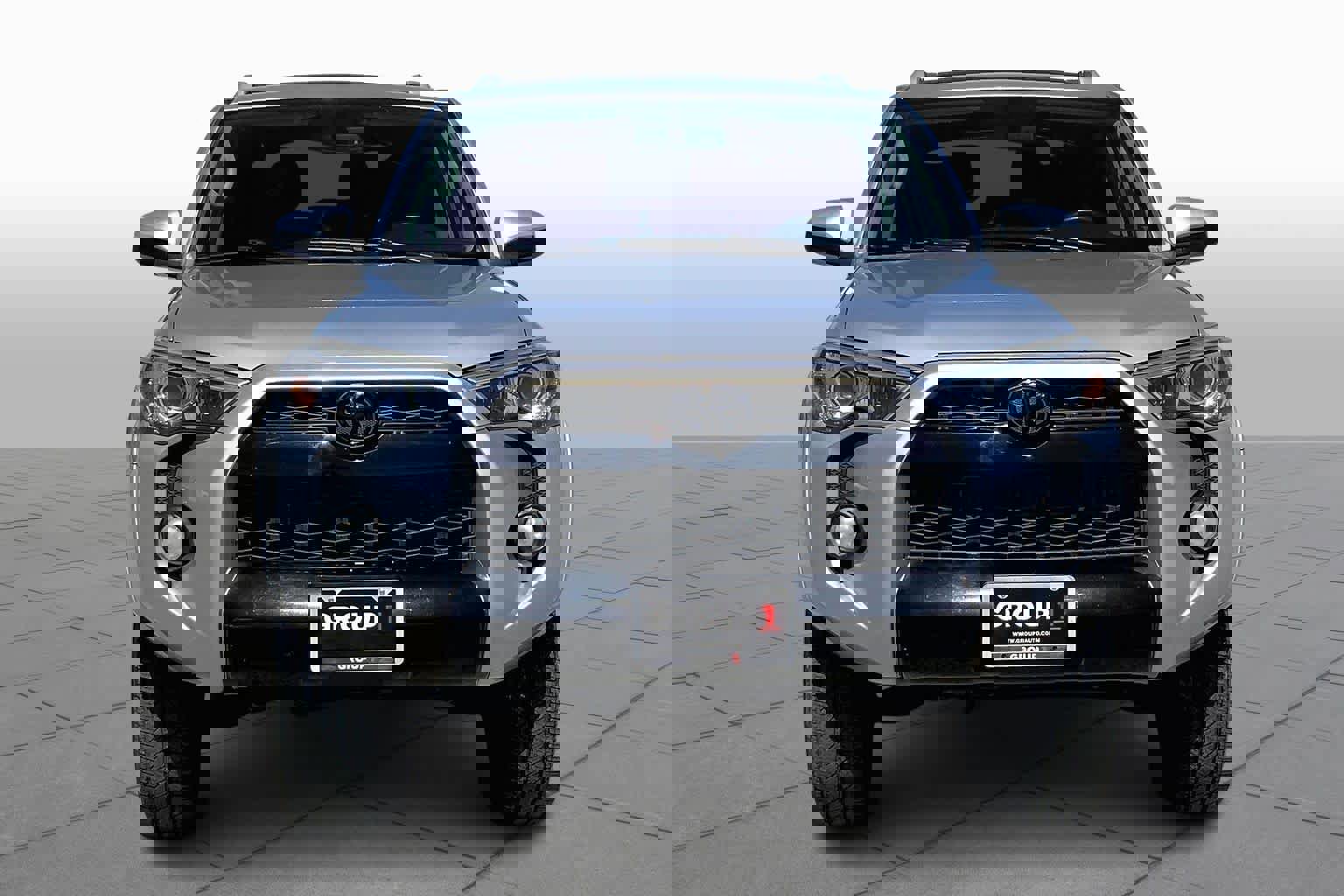 Used 2015 Toyota 4Runner SR5 image 4