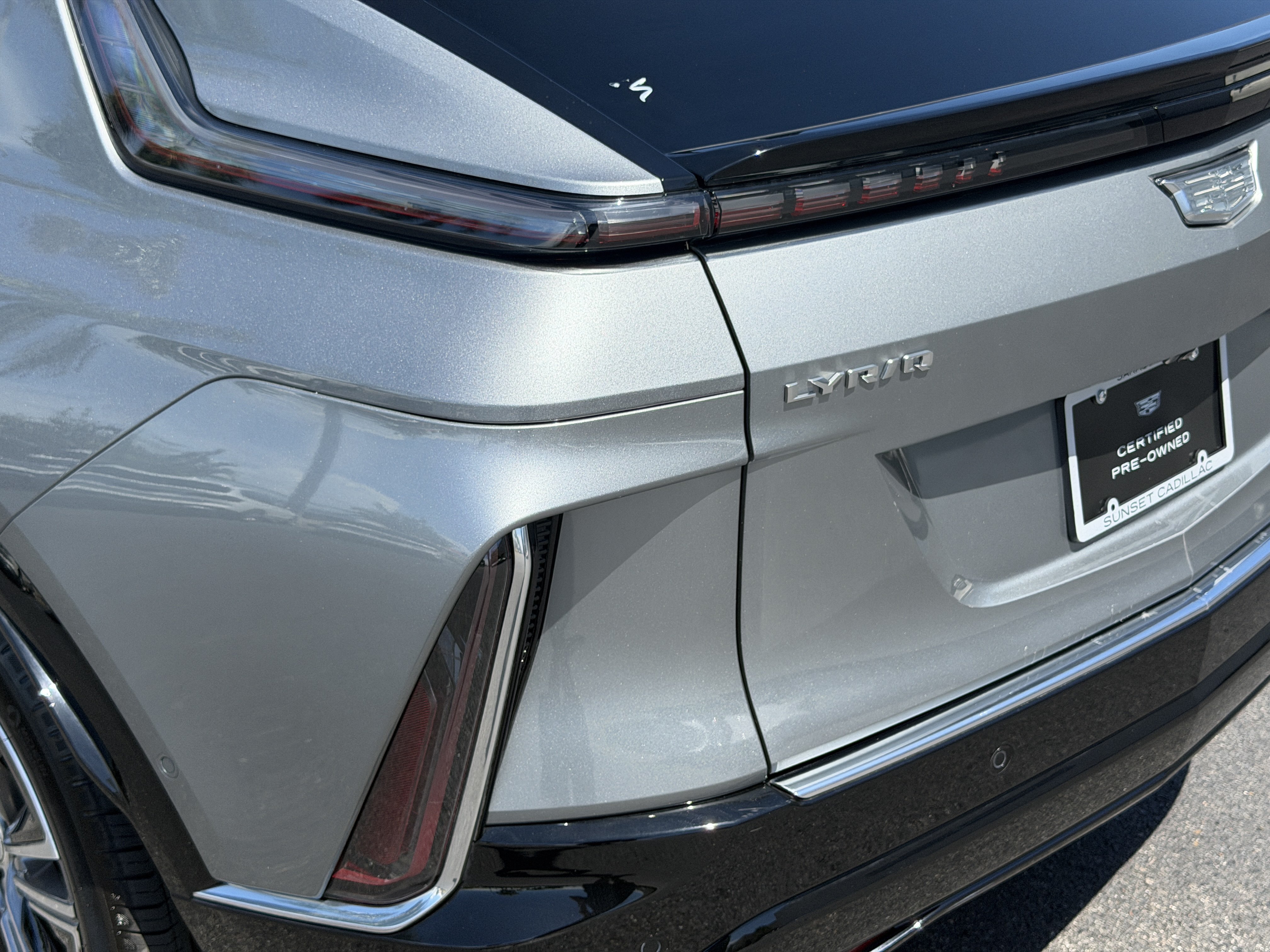 Certified 2024 Cadillac Lyriq Luxury RWD image 10