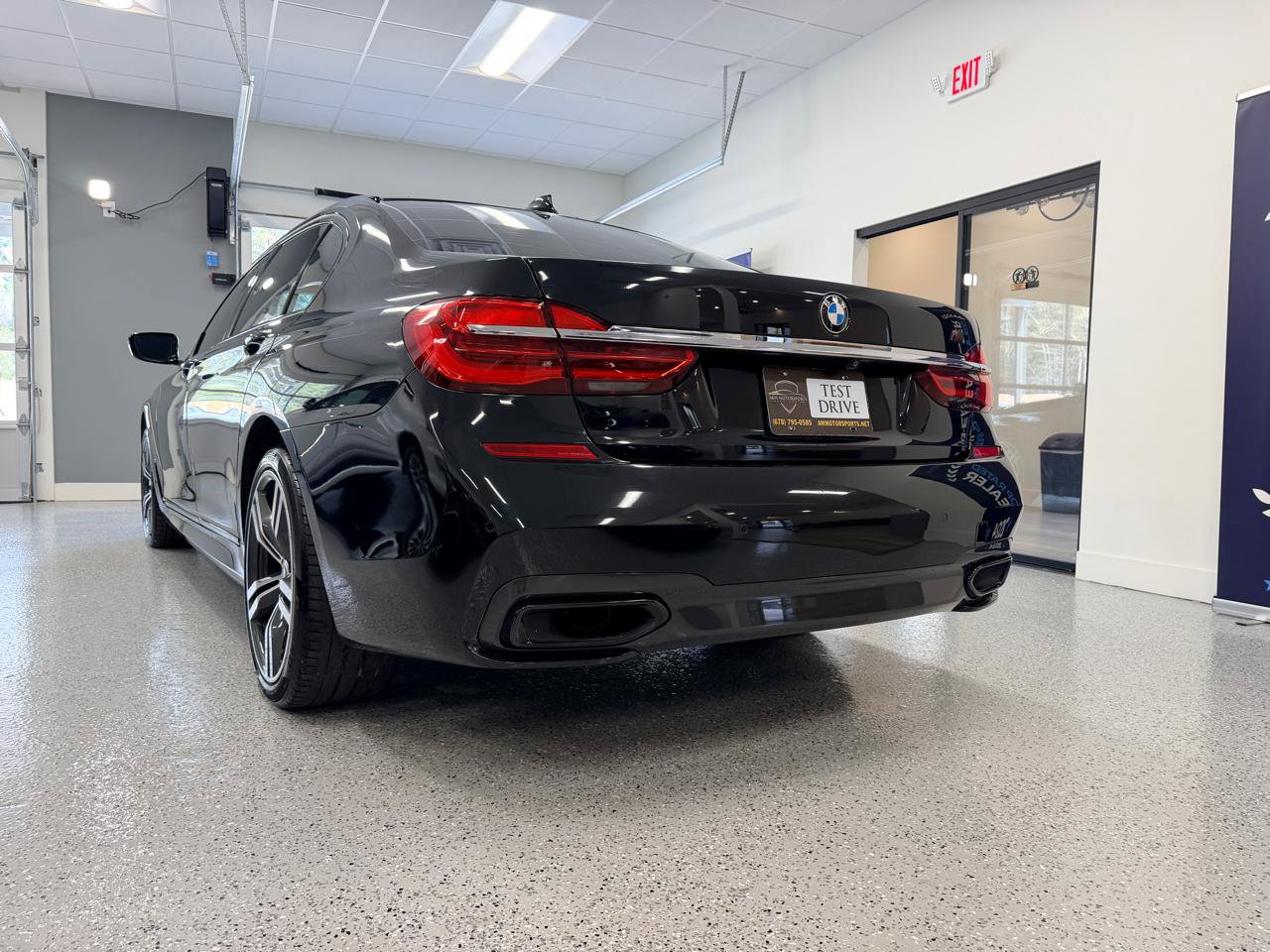 Used 2019 BMW 740i w/ M Sport Package RWD image 6