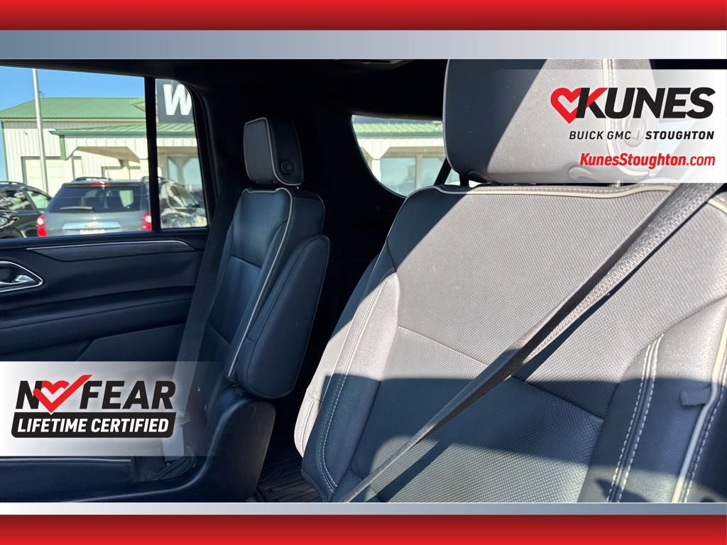 Used 2023 GMC Yukon XL SLT w/ SLT Premium Package AWD/4WD image 42
