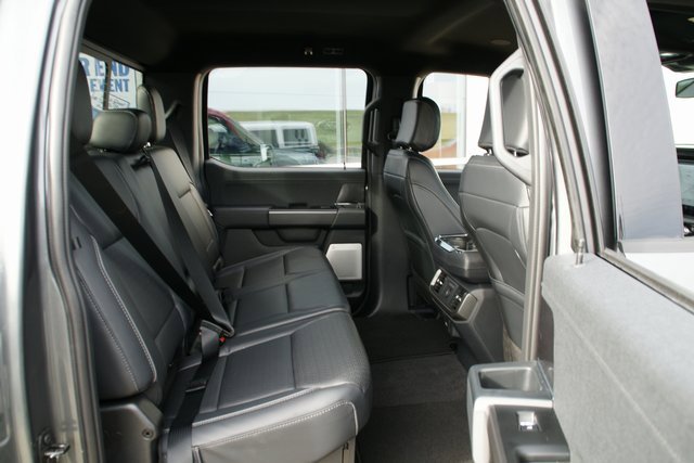 New 2025 Ford F150 Lariat w/ Equipment Group 502A High image 37