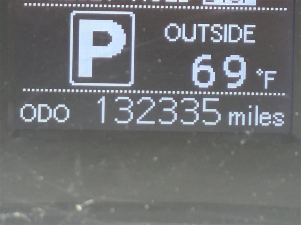 Used 2015 Toyota Highlander LE image 31