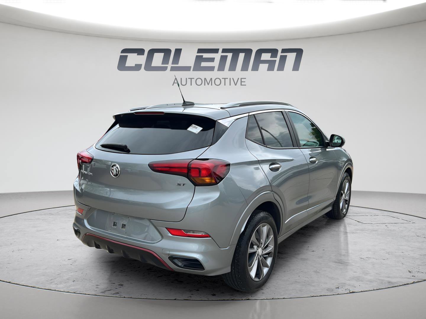 Used 2023 Buick Encore GX Select w/ Sport Touring Package FWD image 3