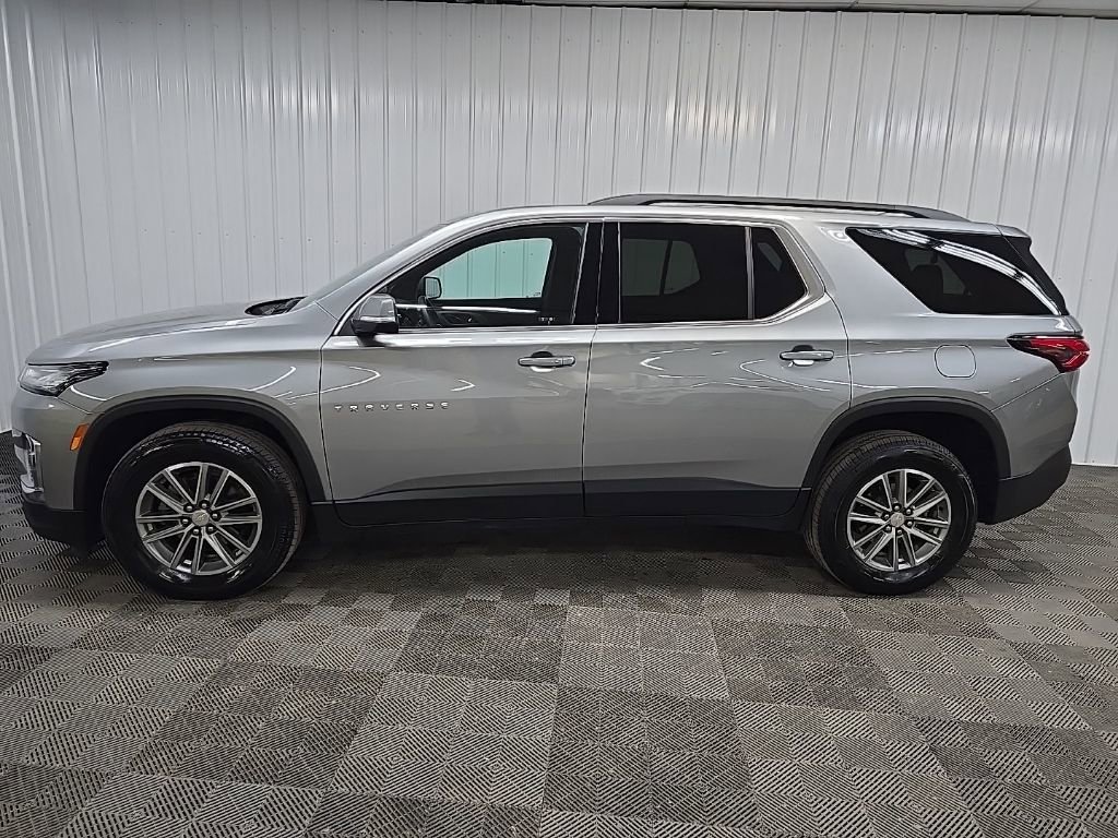 Used 2023 Chevrolet Traverse LT image 5