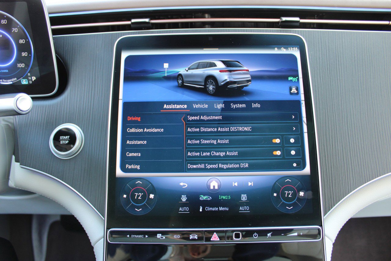 Used 2023 Mercedes-Benz EQS 450+ 4MATIC SUV image 27