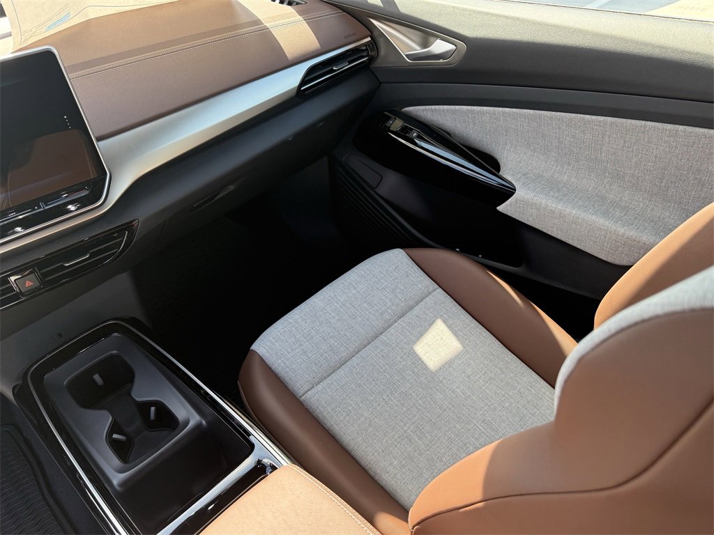 New 2025 Volkswagen ID.4 Pro image 28