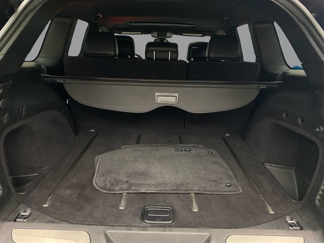 Used 2015 Jeep Grand Cherokee Limited w/ Trailer Tow Group IV AWD/4WD image 14