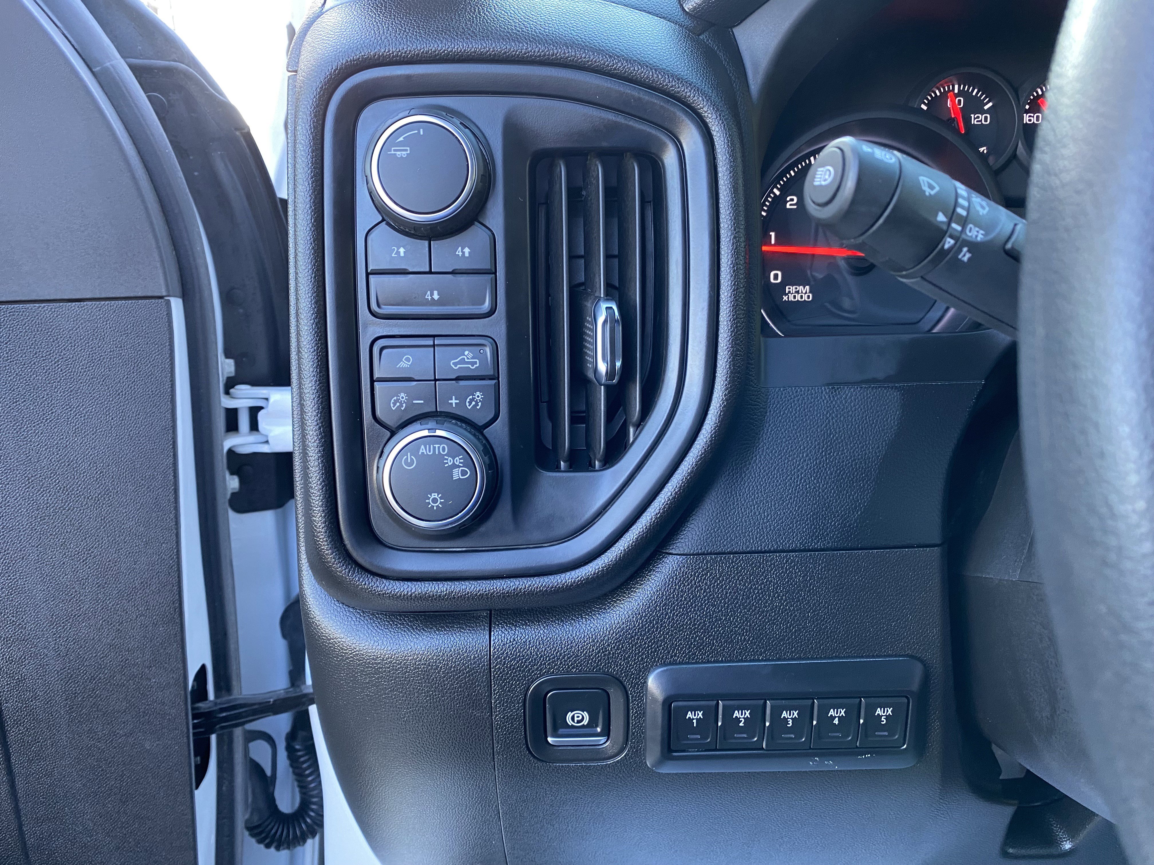 Used 2024 Chevrolet Silverado 2500 W/T w/ WT Convenience Package image 18