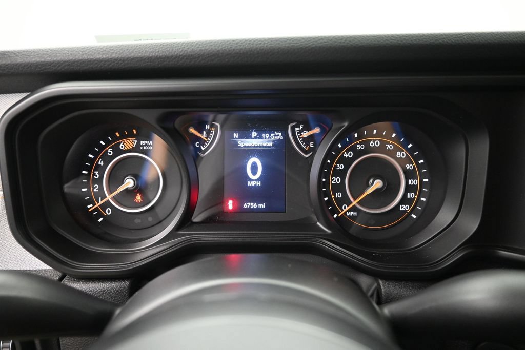 Used 2025 Jeep Wrangler Sport AWD/4WD image 16