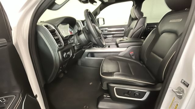 Used 2023 RAM 1500 Laramie AWD/4WD image 11