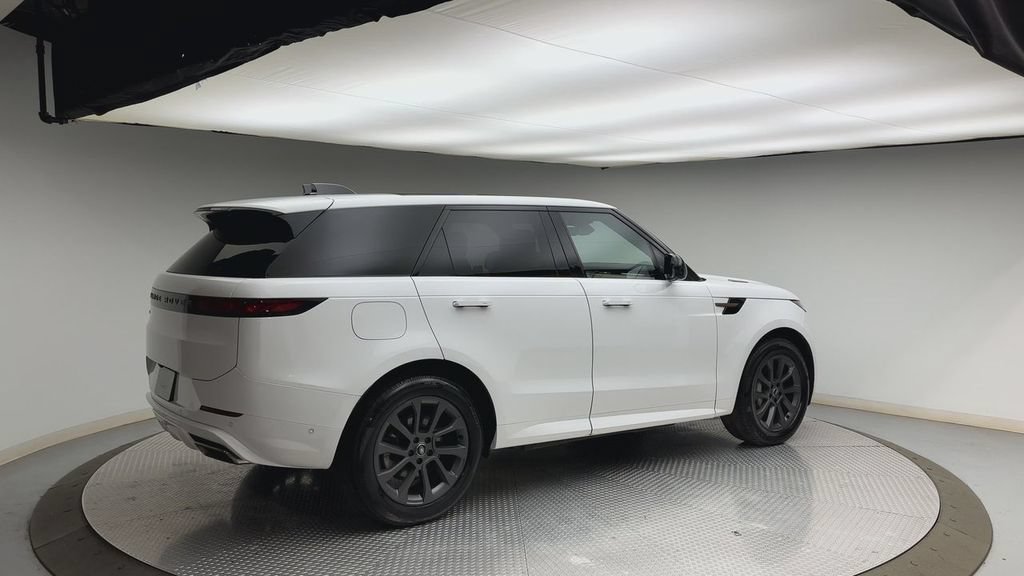 Certified 2025 Land Rover Range Rover Sport Dynamic SE AWD/4WD image 2