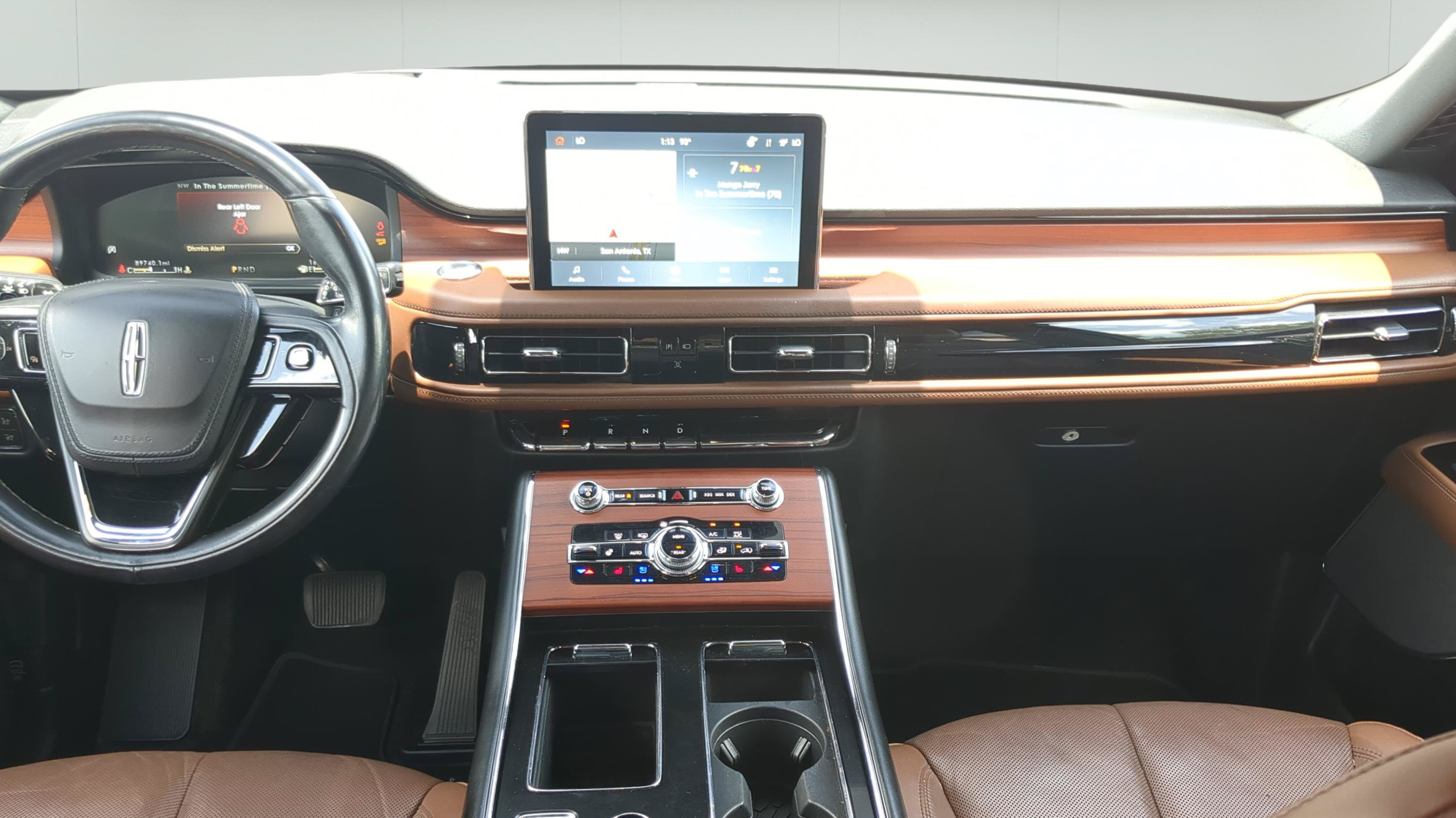 Used 2022 Lincoln Aviator Reserve w/ Equipment Group 201A RWD image 25