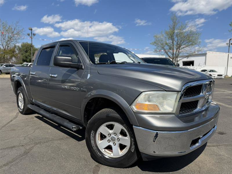 Used 2011 RAM 1500 Classic SLT w/ Remote Start & Security Group AWD/4WD image 3