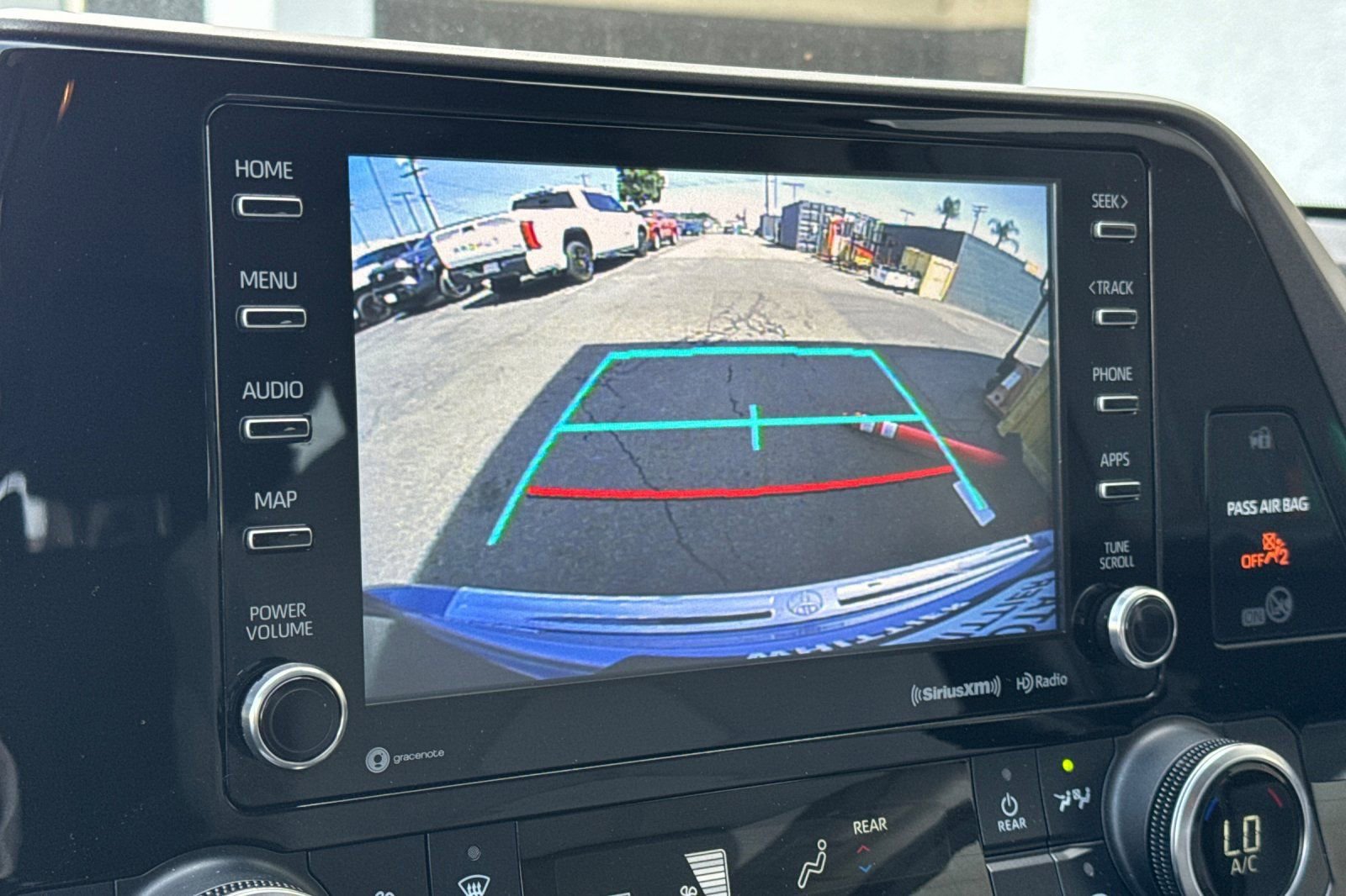 Certified 2020 Toyota Highlander LE image 26