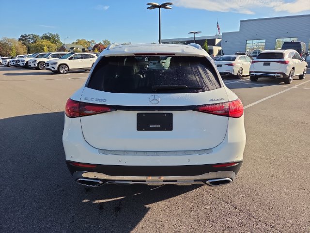 Used 2023 Mercedes-Benz GLC 300 4MATIC w/ Exclusive Trim Package image 4