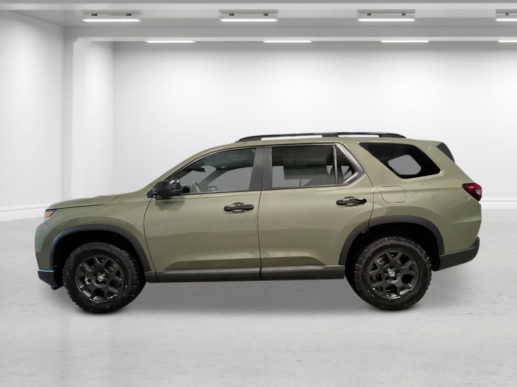 New 2026 Honda Pilot TrailSport image 2