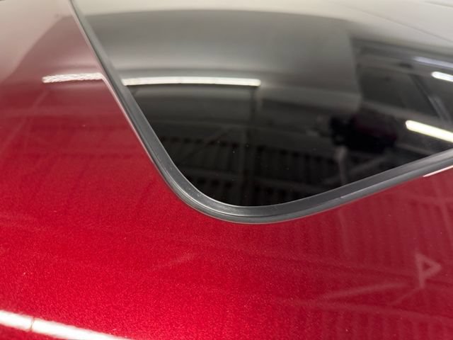 Used 2023 Chrysler 300 C RWD image 26