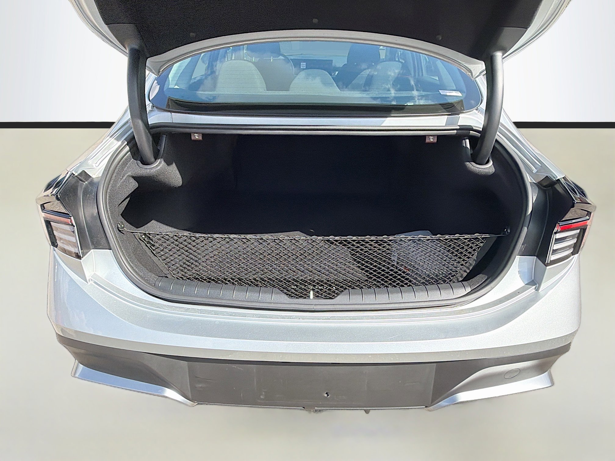 Used 2025 Hyundai Sonata SE image 12