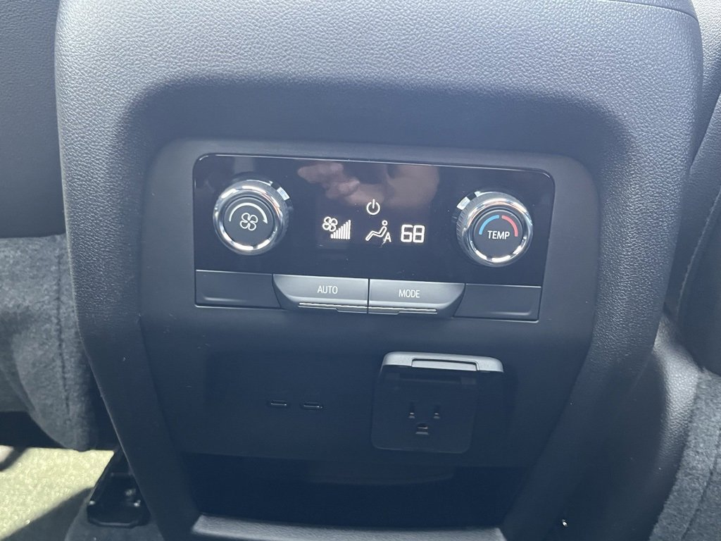 New 2026 Chevrolet Traverse Z71 w/ Enhanced Driving Package image 21