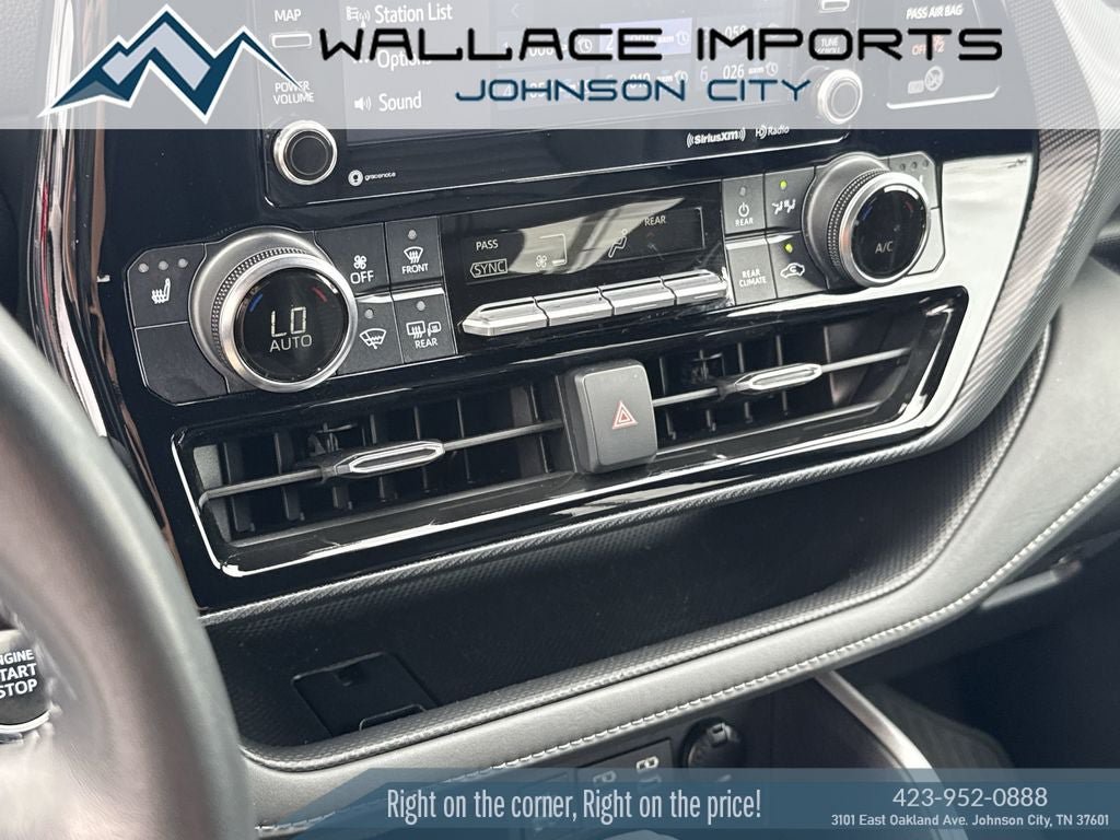 Used 2022 Toyota Highlander XSE FWD image 26
