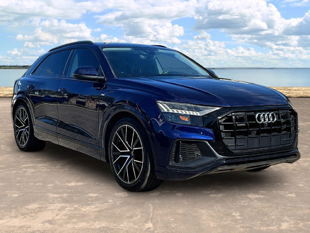 Used 2019 Audi Q8 Prestige w/ Adaptive Chassis Package AWD/4WD image 3