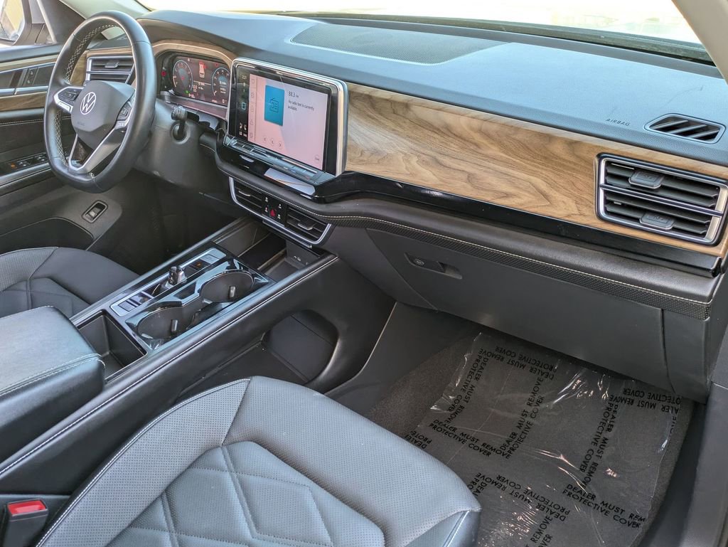 Used 2024 Volkswagen Atlas SE image 29