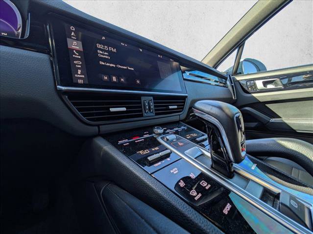 Used 2019 Porsche Cayenne image 12