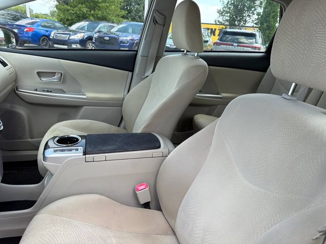 Used 2012 Toyota Prius V Two FWD image 17