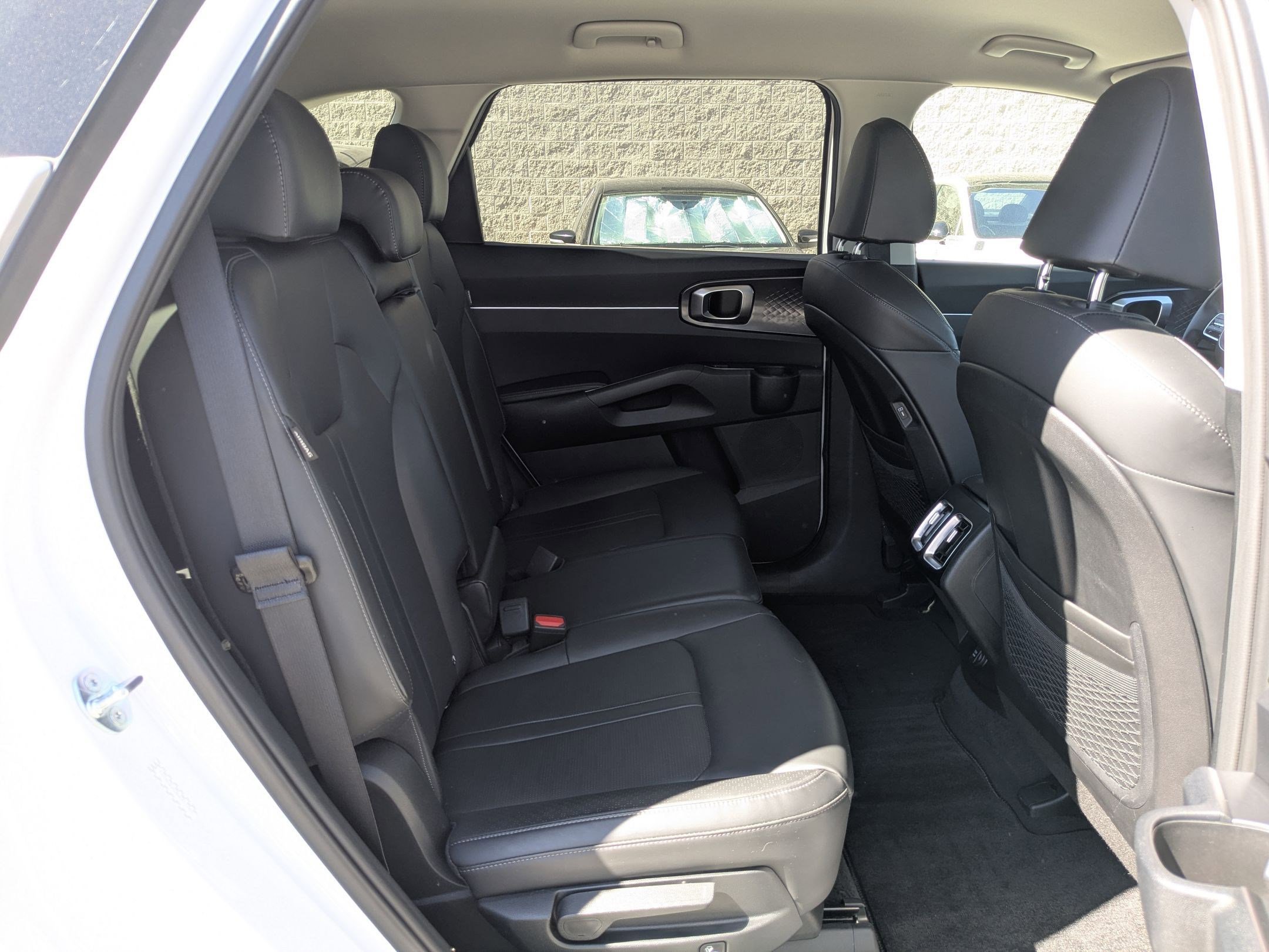 Certified 2025 Kia Sorento S image 27