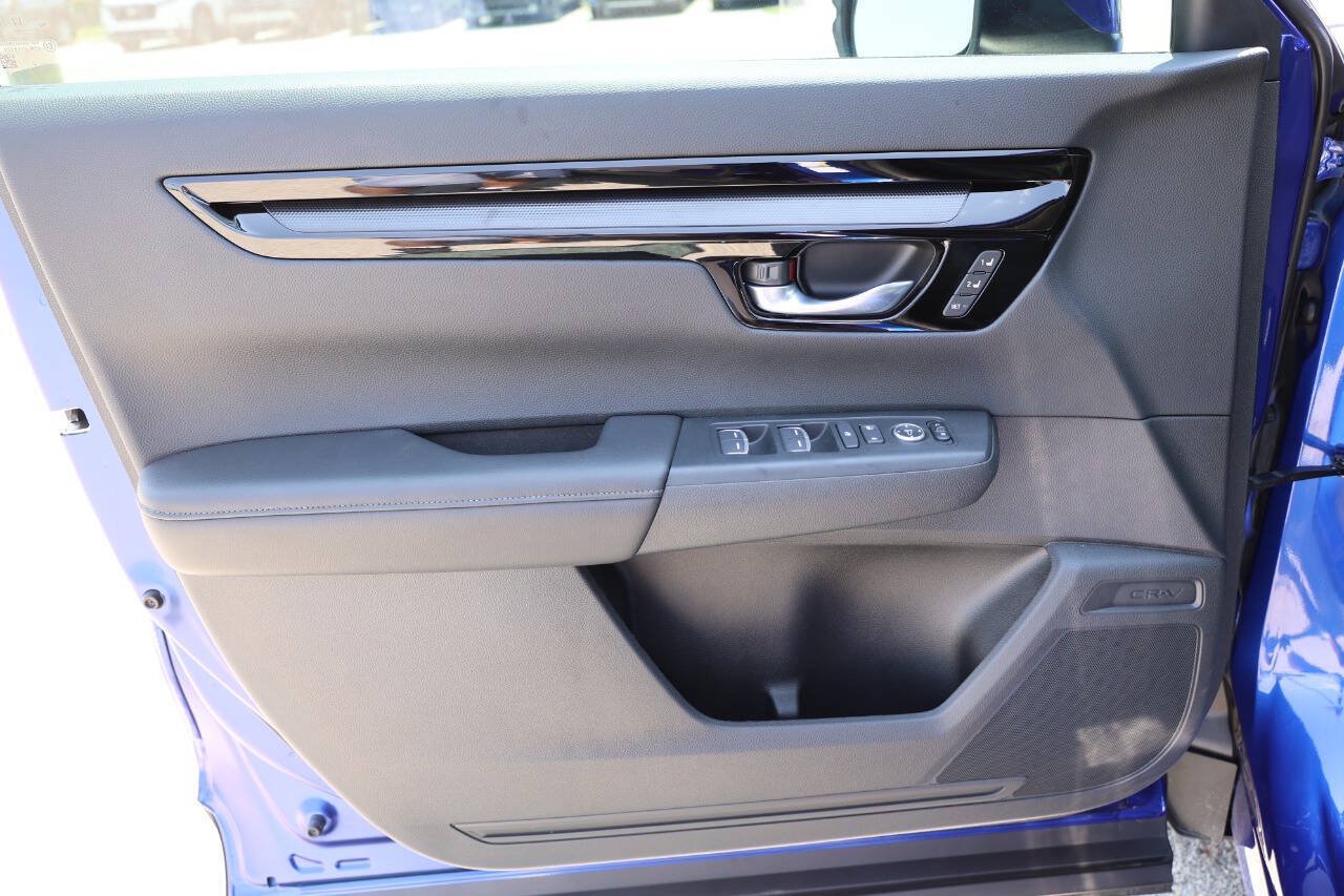 Used 2025 Honda CR-V EX-L image 12