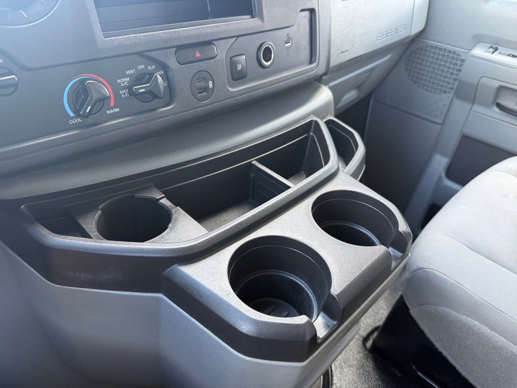 Used 2021 Ford E-450 and Econoline 450 Super Duty w/ Power Windows & Locks Group RWD image 13