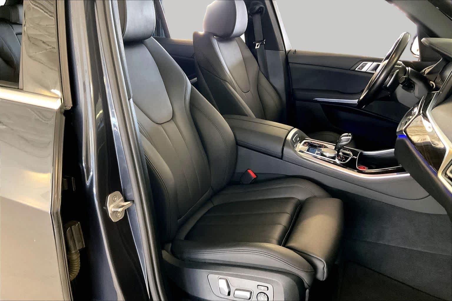 Used 2019 BMW X5 xDrive40i w/ Premium Package 2 AWD/4WD image 16