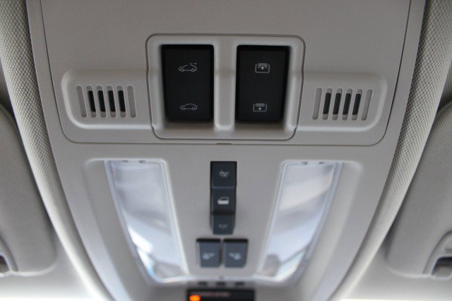 Used 2013 Cadillac SRX Luxury w/ Driver Awareness Package image 9