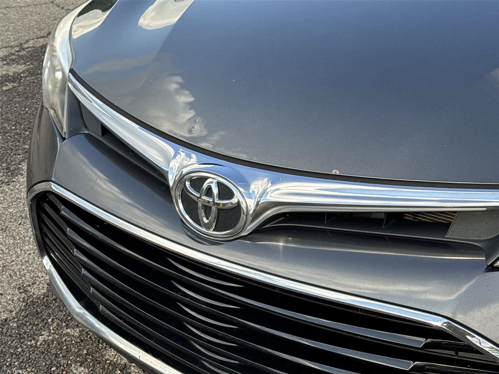 Used 2016 Toyota Avalon Touring FWD image 10