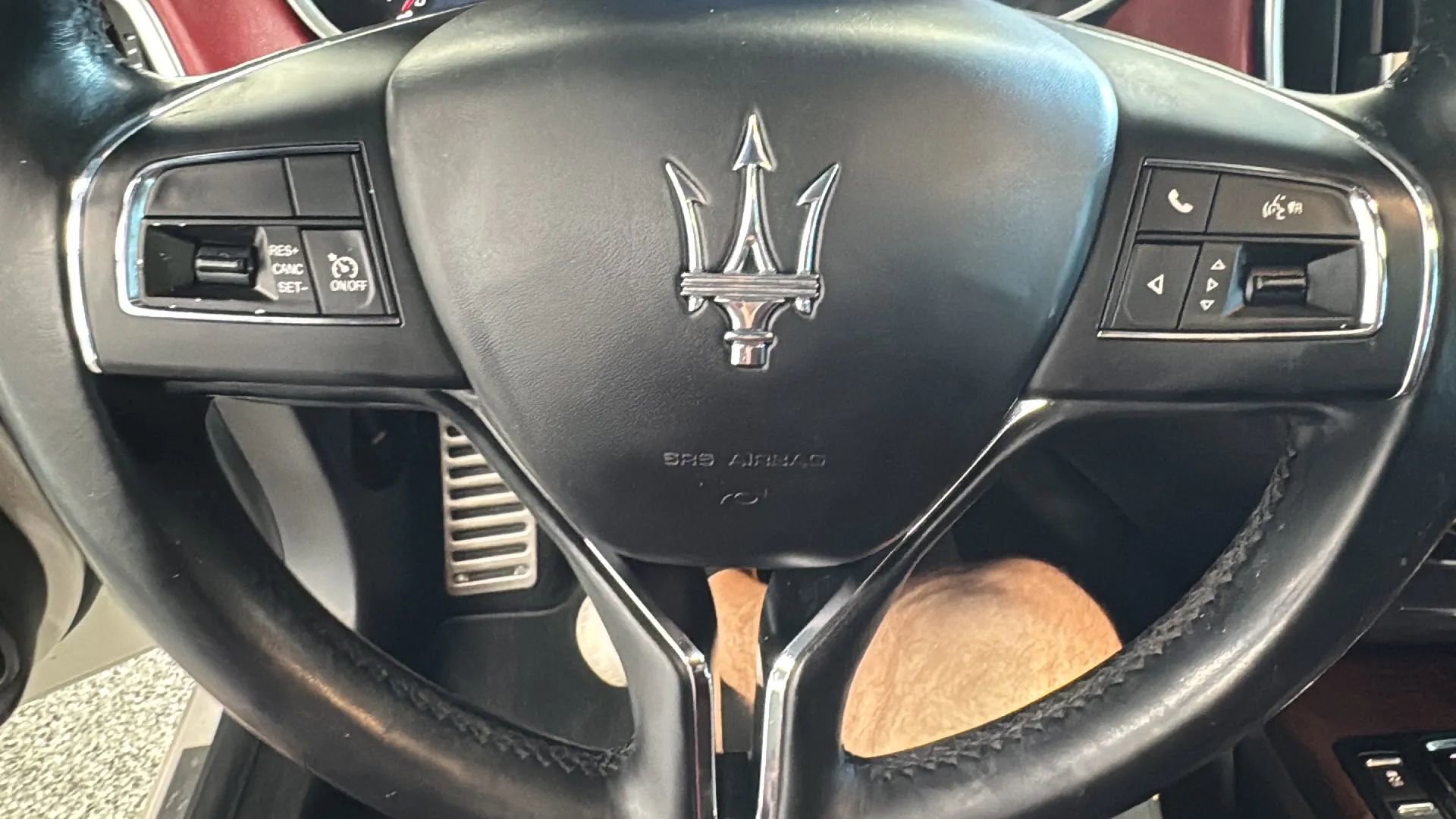 Used 2017 Maserati Ghibli w/ Luxury Package RWD image 18