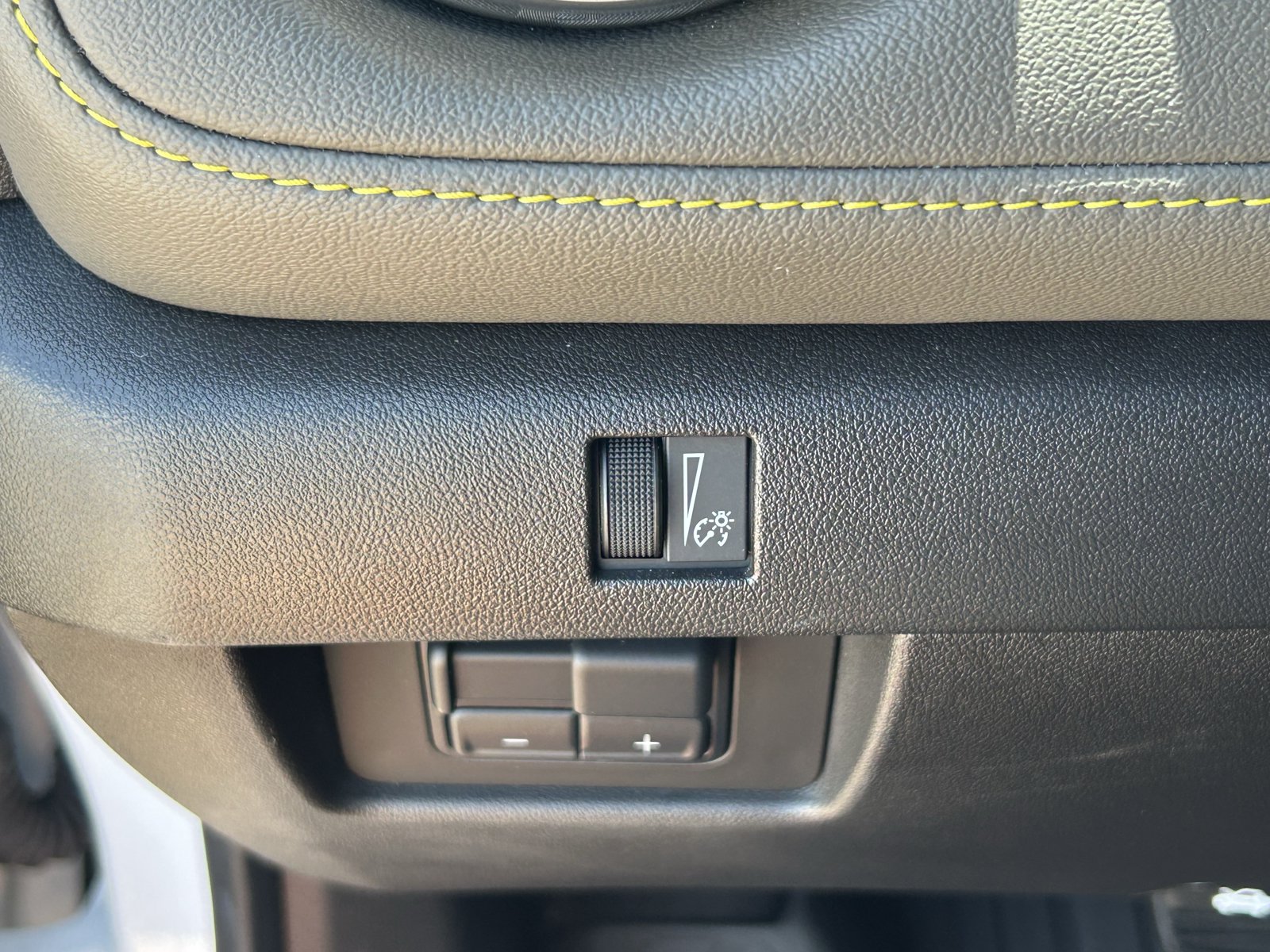 Certified 2024 Chevrolet Colorado ZR2 AWD/4WD image 17