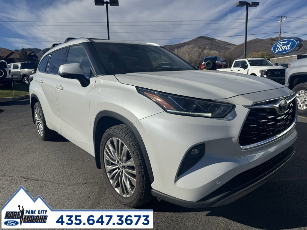 Used 2022 Toyota Highlander Platinum
