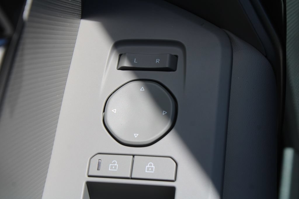 New 2027 Kia Seltos S FWD image 20