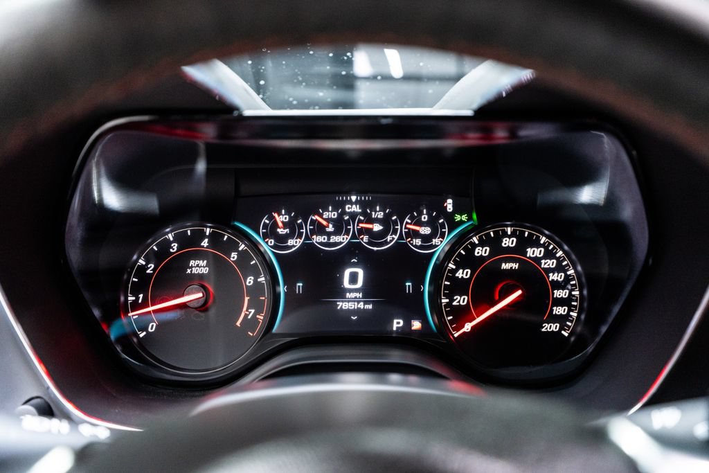 Used 2018 Chevrolet Camaro ZL1 RWD image 28