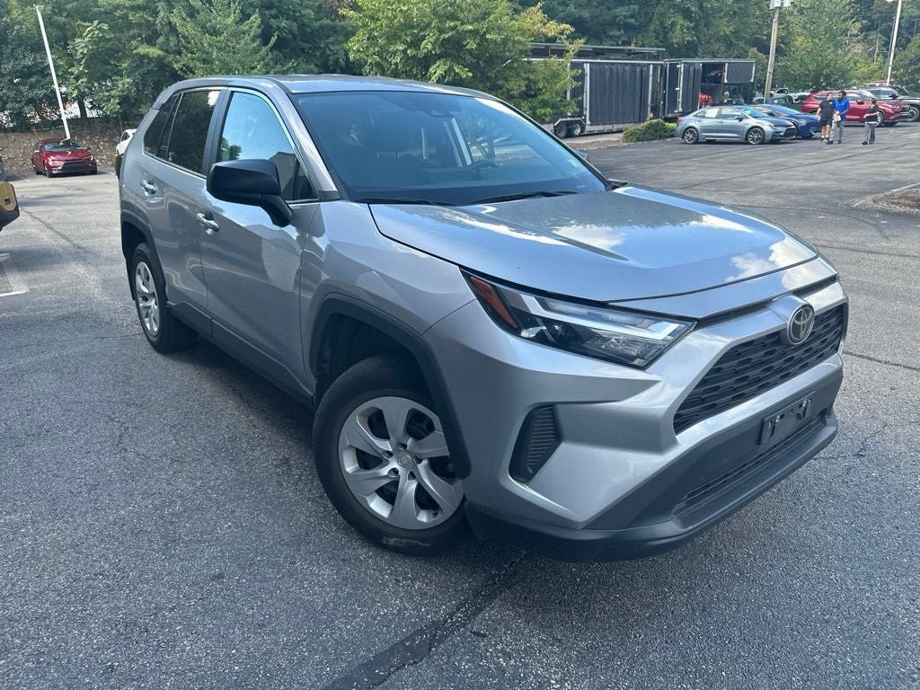 Used 2023 Toyota RAV4 LE AWD/4WD video 2